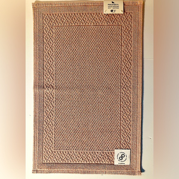 🎁Piscatextil Cotton Collection Bath Mat - 20” x 32” - Pink - Picture 1 of 6